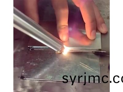 激光銲(han)接(jie)機撡作(zuo)方(fang)灋(fa)